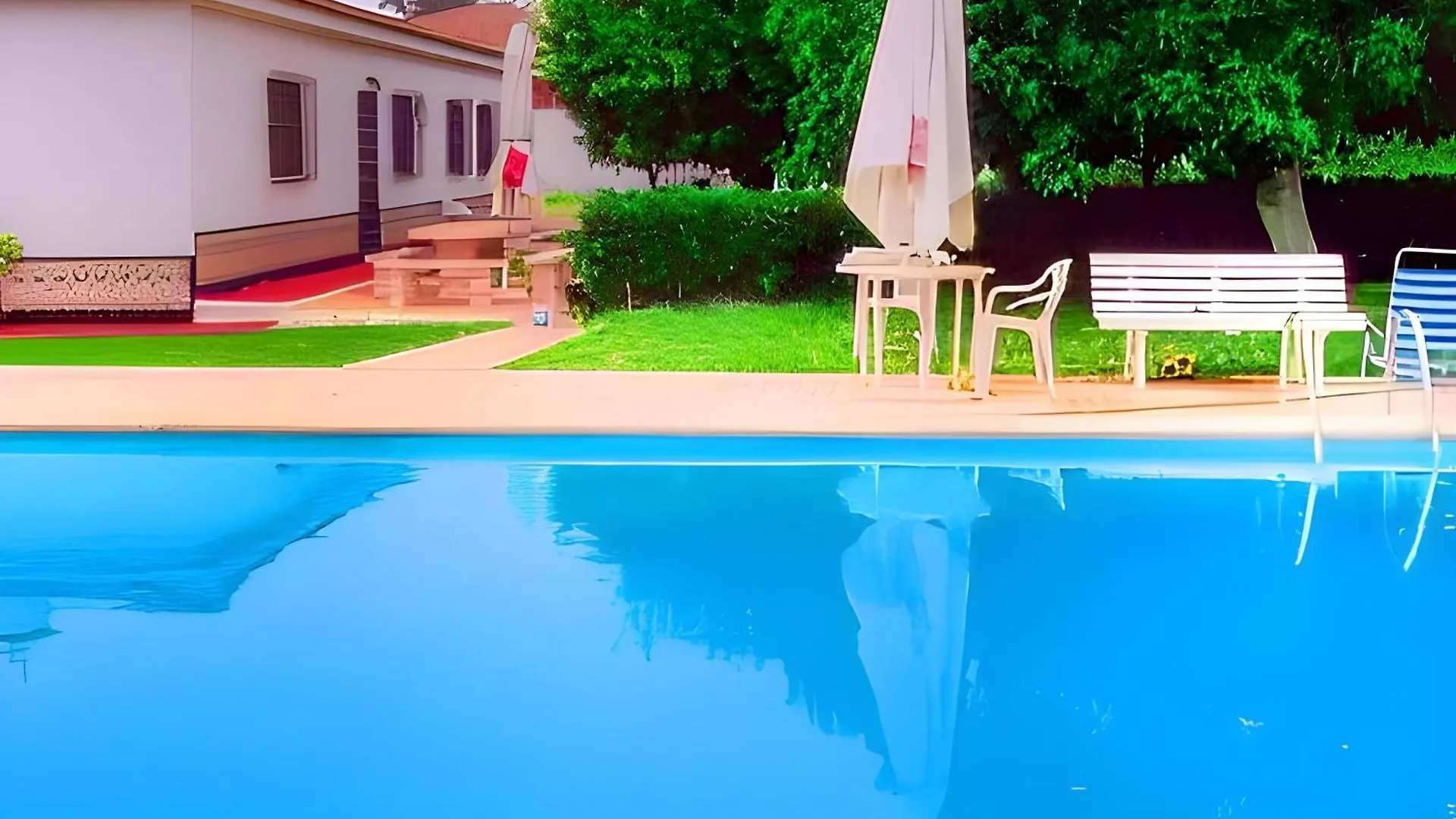 Chalet Piscina Privada En Chiclana Grupo Al Chiclana de la Frontera